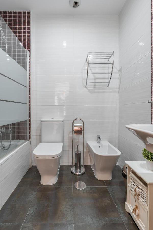 Tuguest Postigo II Catedral Apartment - Free Parking Granada Kültér fotó